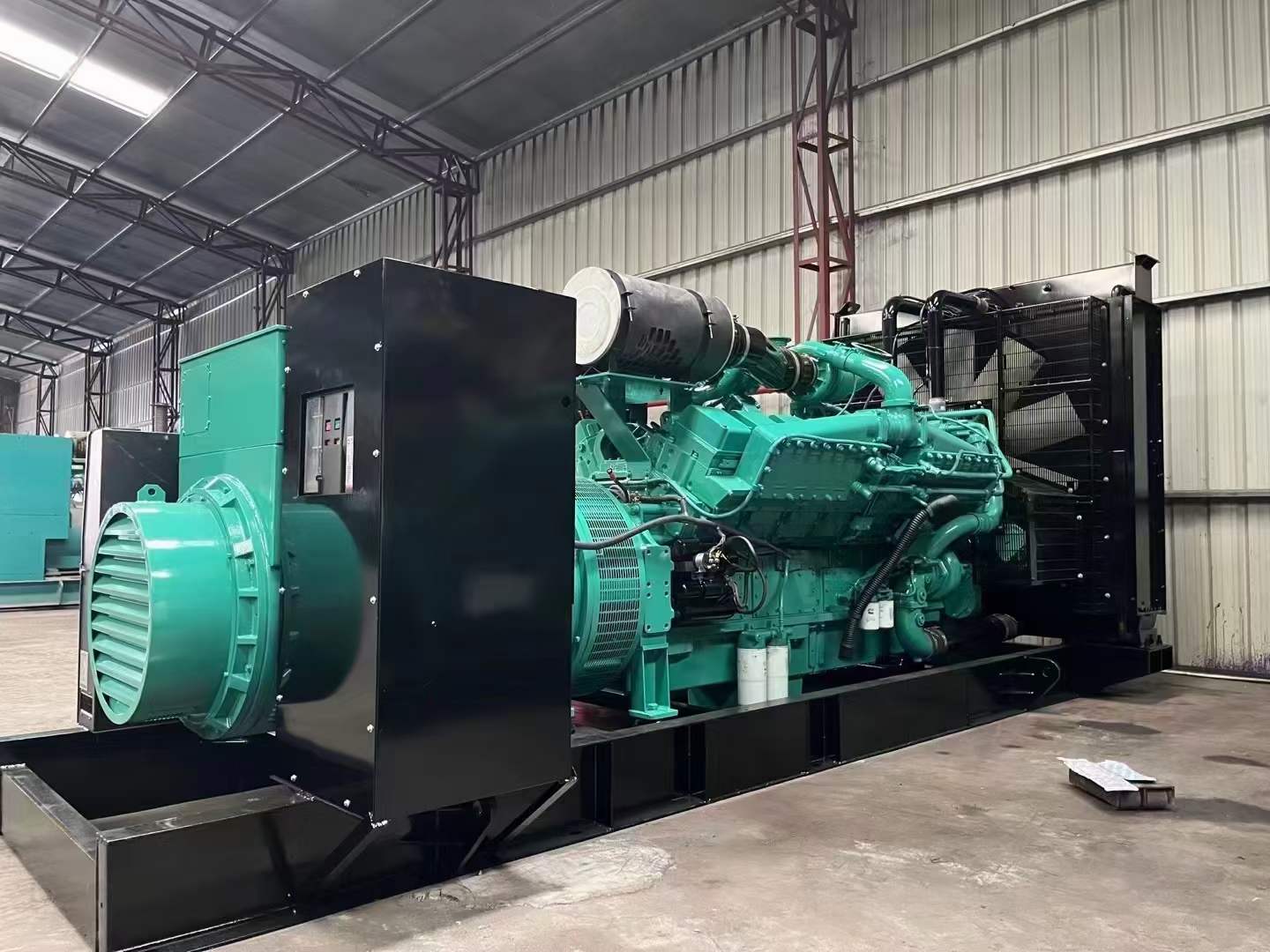 晋安如何降低 800kW 柴油发电机输出电流的波动？